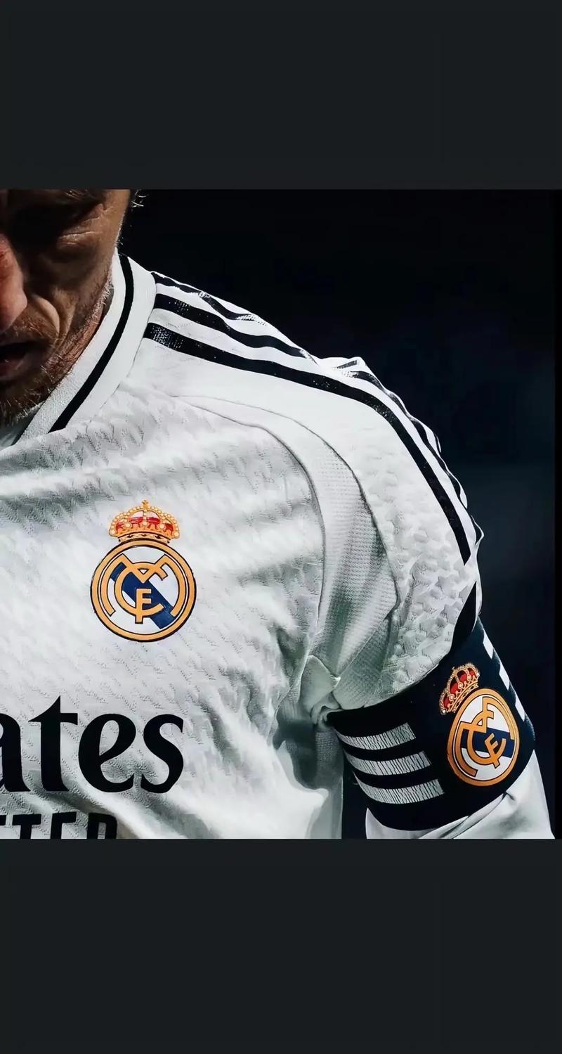 条社媒群里