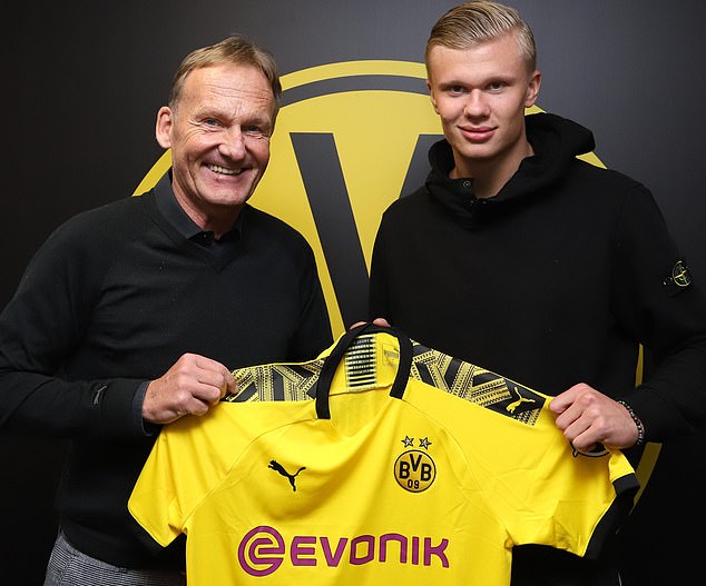 记者：阿森纳已告知水晶宫他们无意激活埃泽的解约金条款